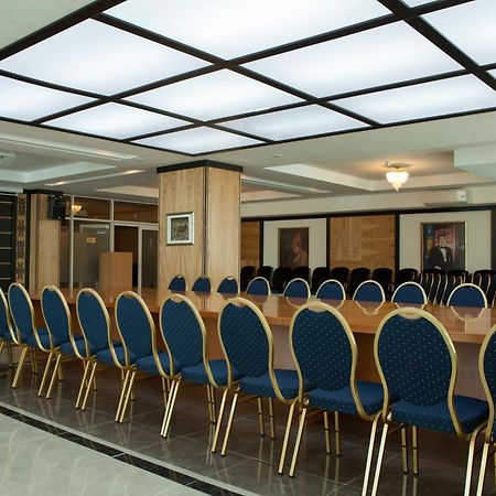 Jumbaktas Astana Hotel Esterno foto